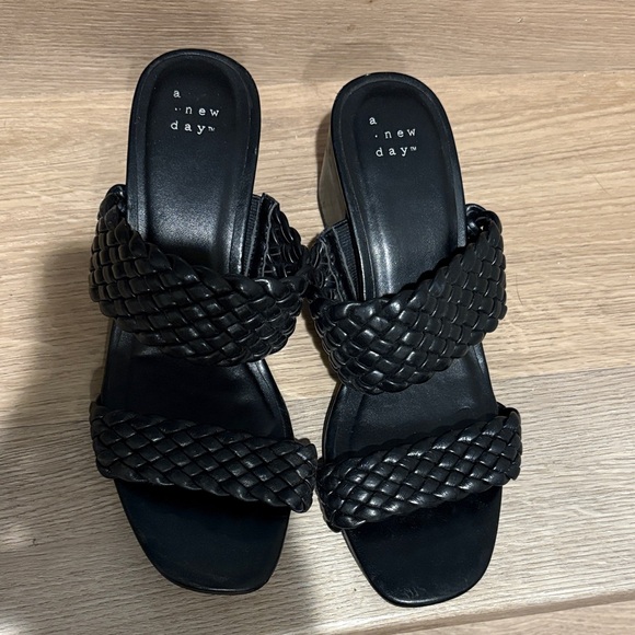 Black Woven Slide Sandals - Picture 2 of 2